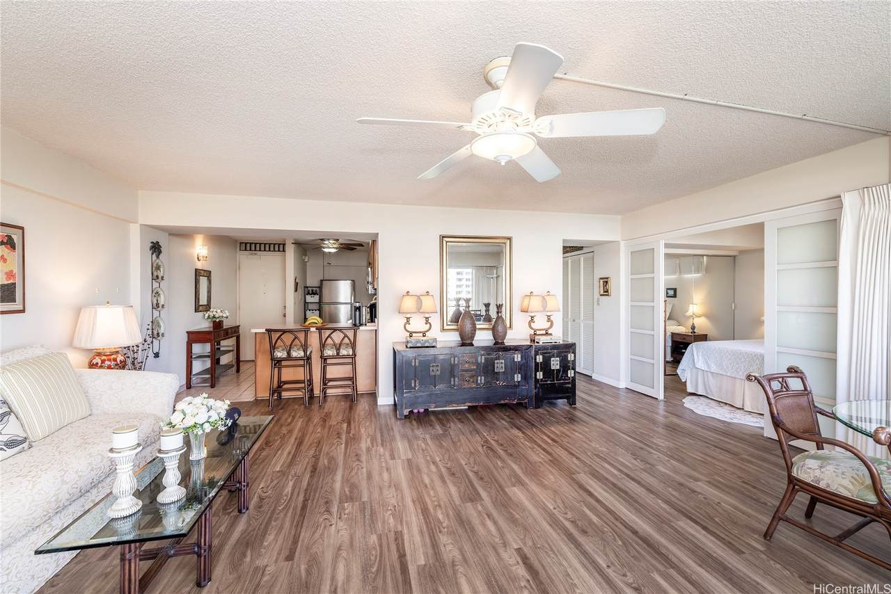 1645 Ala Wai Boulevard - Photo 1