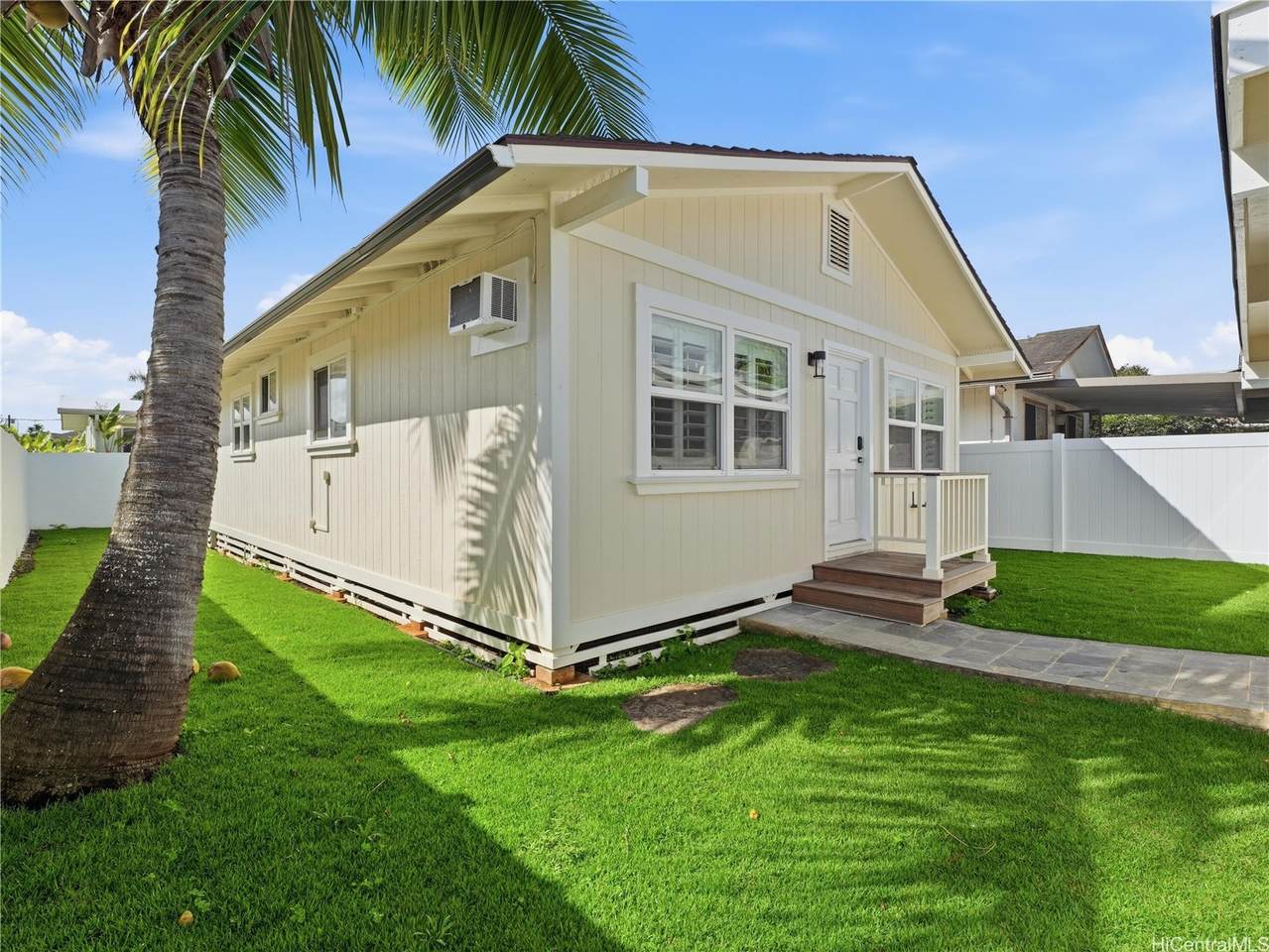 635 Olomana Street - Photo 1