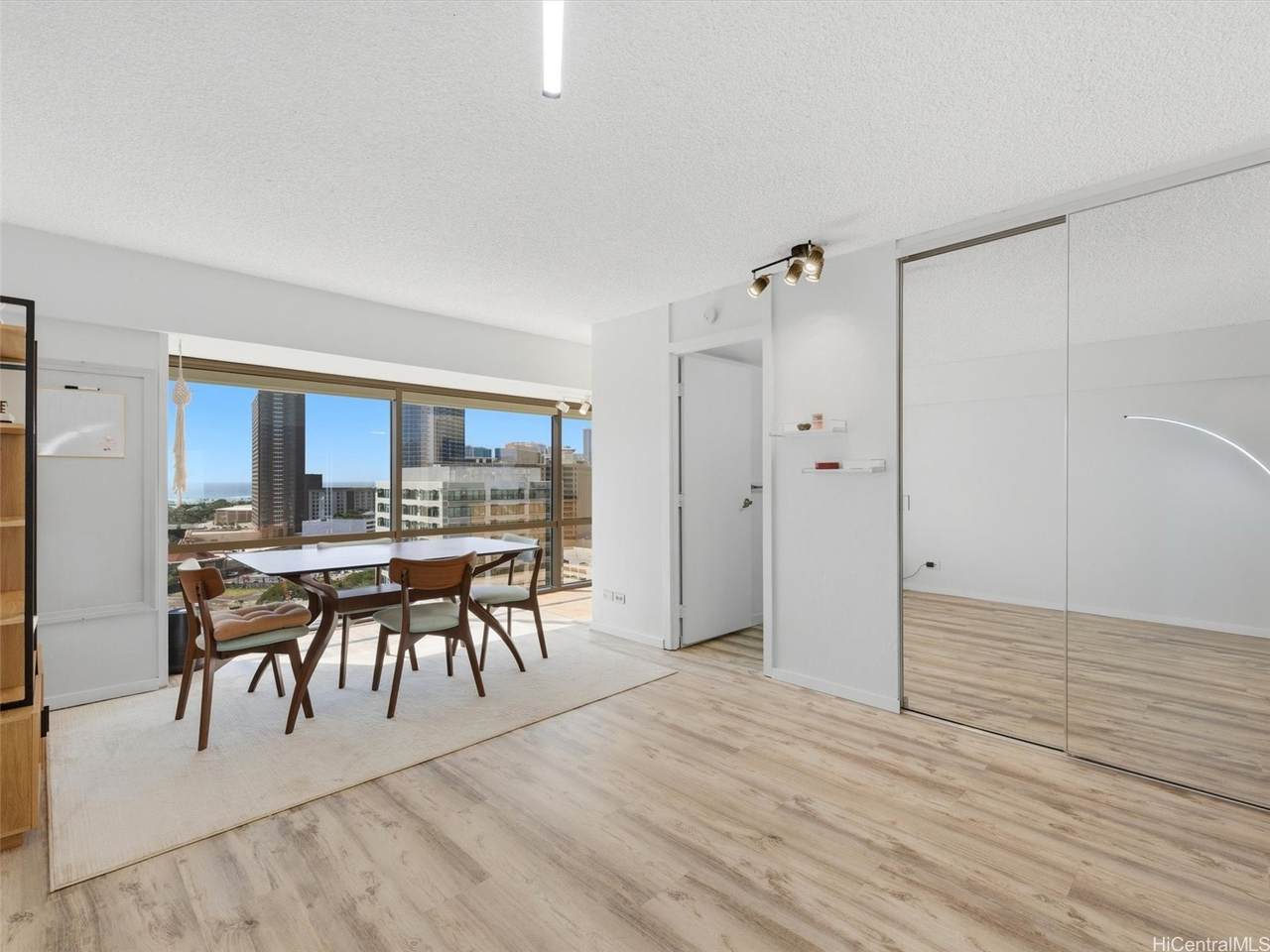 1750 Kalakaua Avenue - Photo 1