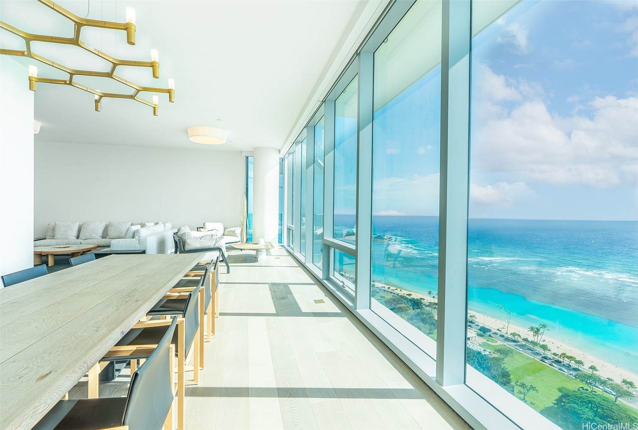 1118 Ala Moana Boulevard - Photo 1