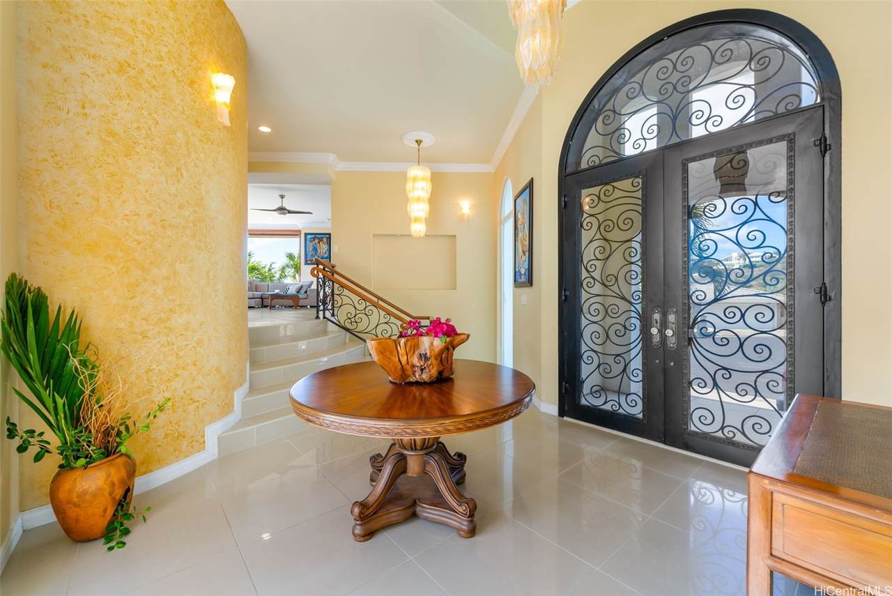 https://bt-photos.global.ssl.fastly.net/honolulu/1280_boomver_1_202603556-2.jpg