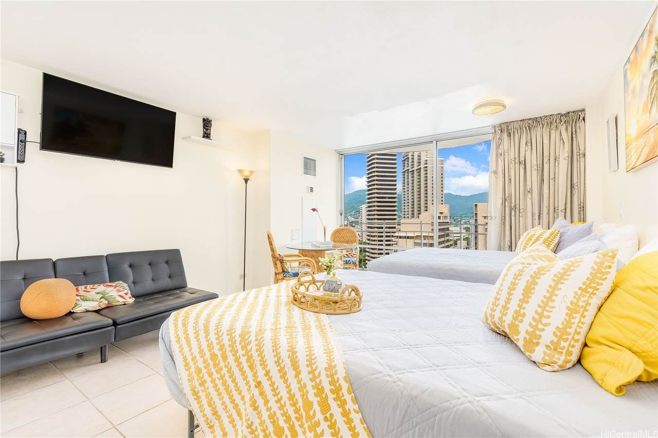 https://bt-photos.global.ssl.fastly.net/honolulu/1280_boomver_1_202603759-2.jpg