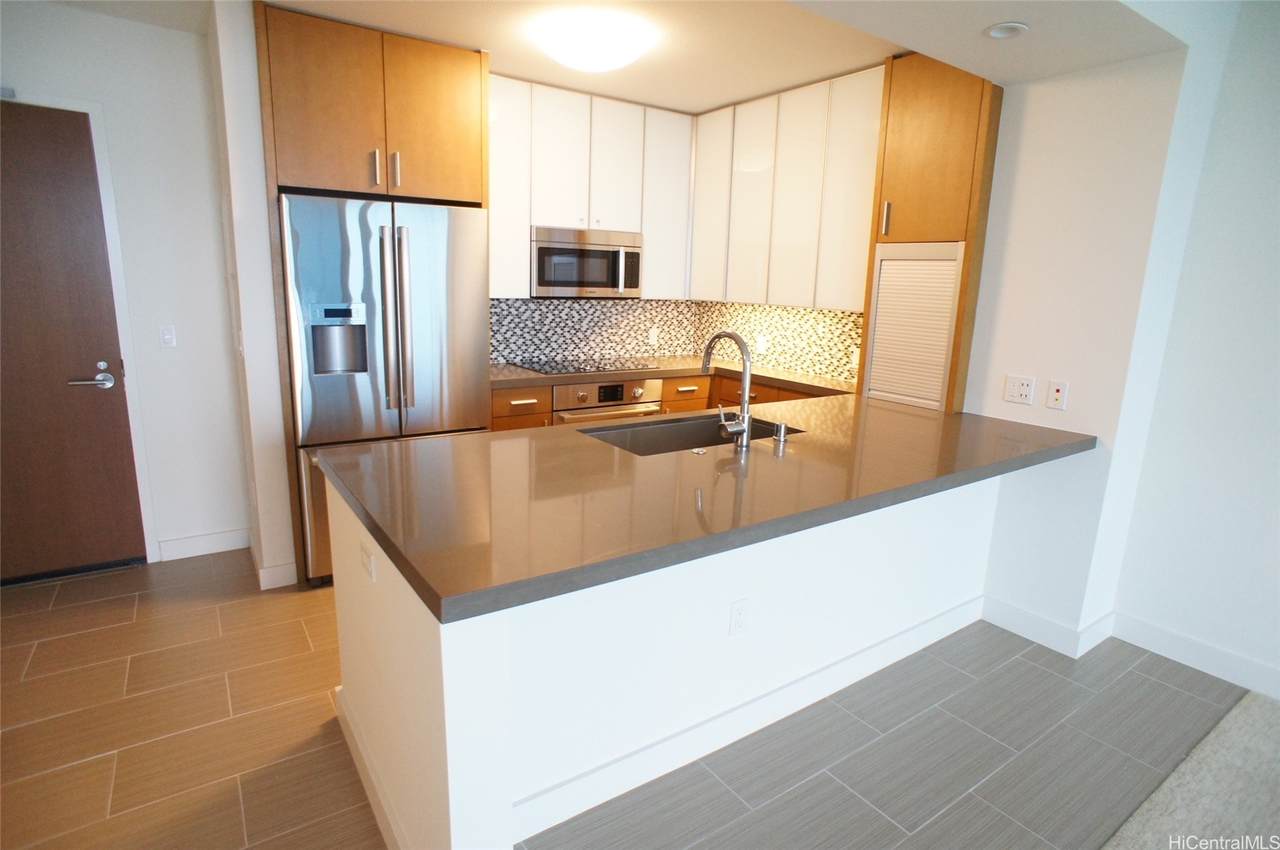 600 Ala Moana Boulevard - Photo 1