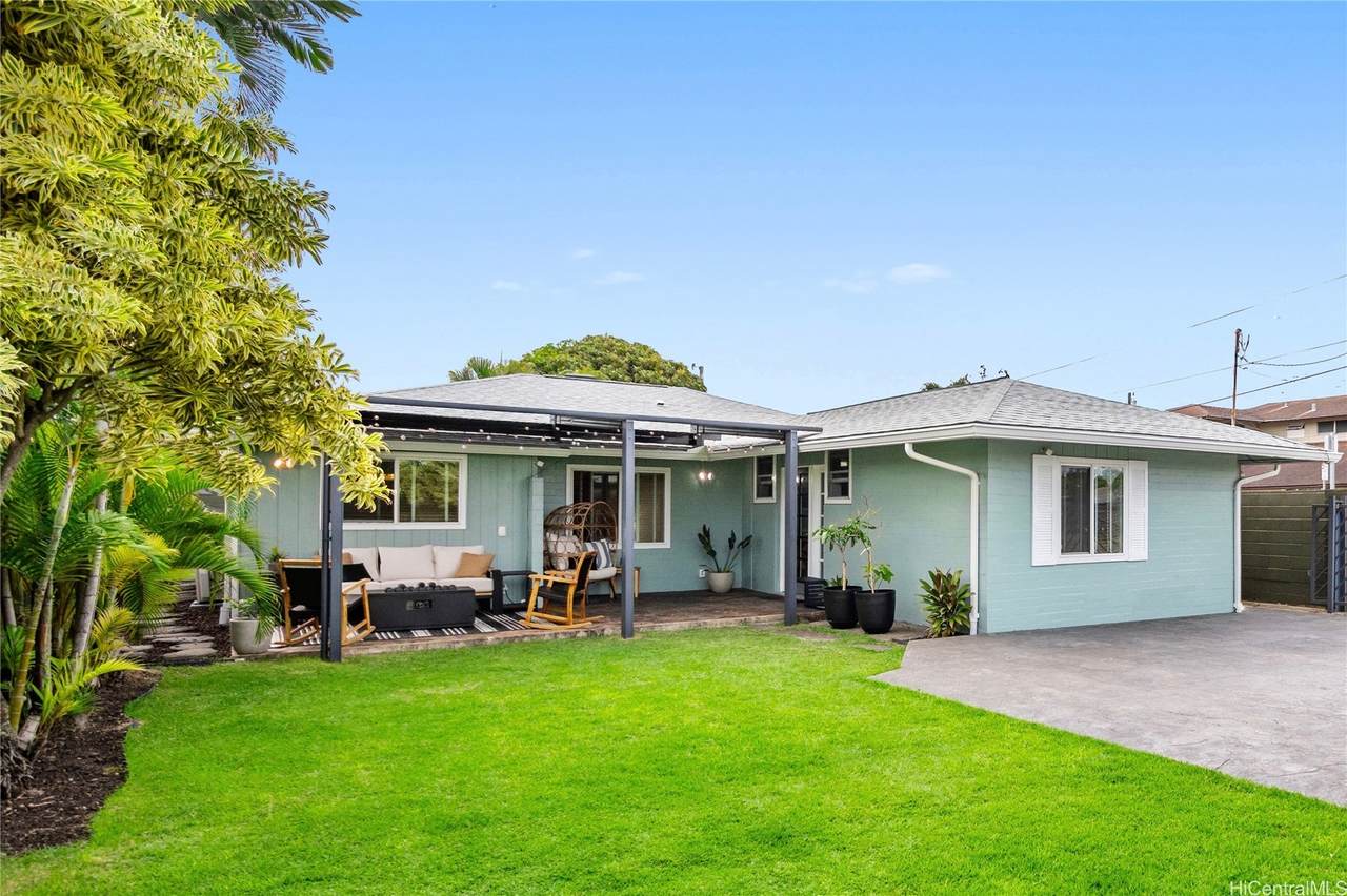 749 Oneawa Street - Photo 1