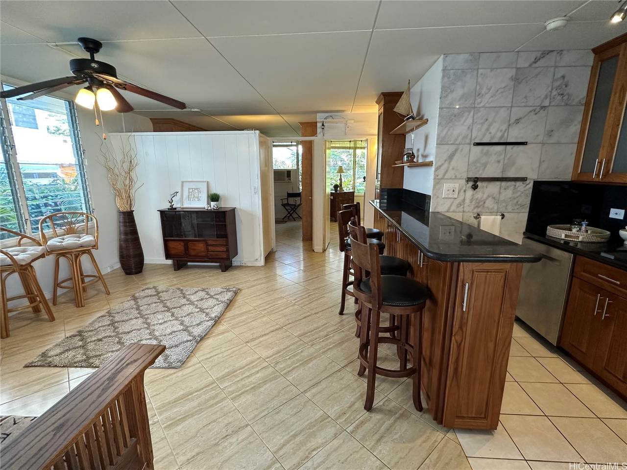 https://bt-photos.global.ssl.fastly.net/honolulu/1280_boomver_1_202604045-2.jpg