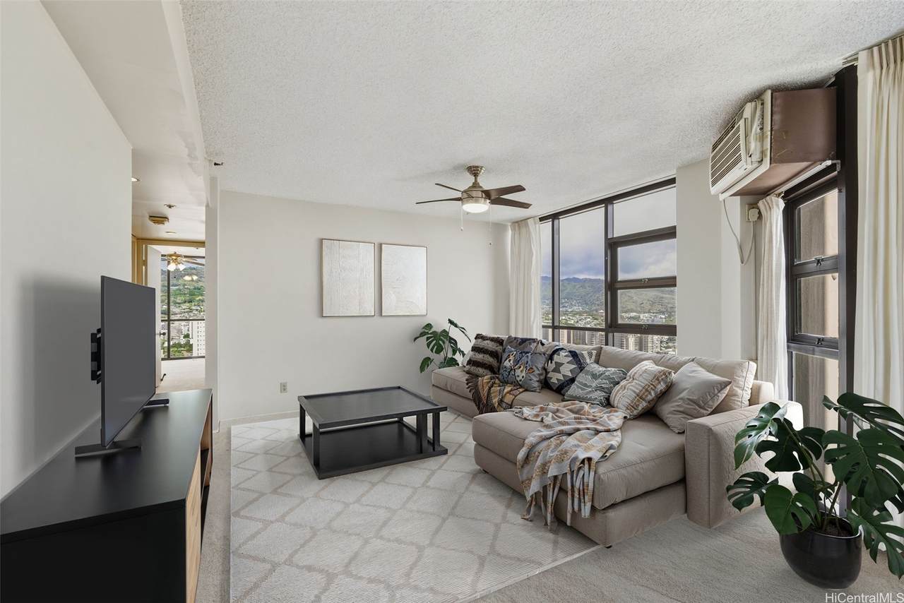 https://bt-photos.global.ssl.fastly.net/honolulu/1280_boomver_1_202604131-2.jpg