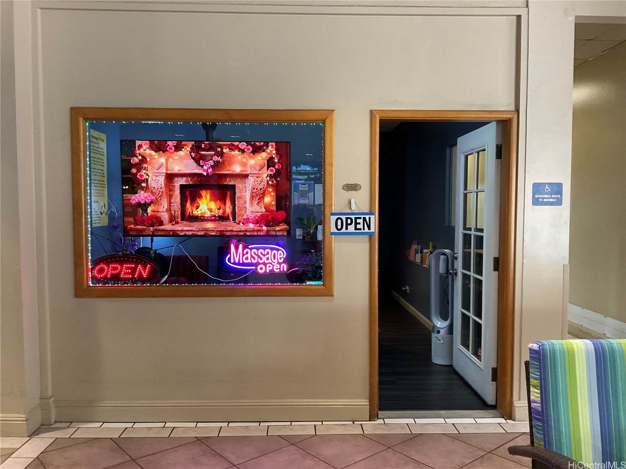 https://bt-photos.global.ssl.fastly.net/honolulu/1280_boomver_1_202604351-2.jpg