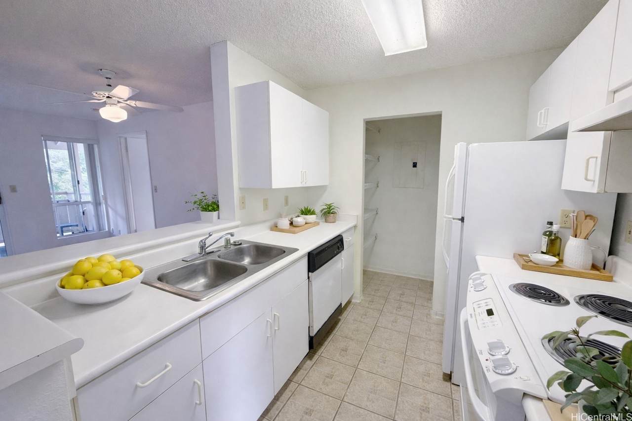 https://bt-photos.global.ssl.fastly.net/honolulu/1280_boomver_1_202604378-2.jpg