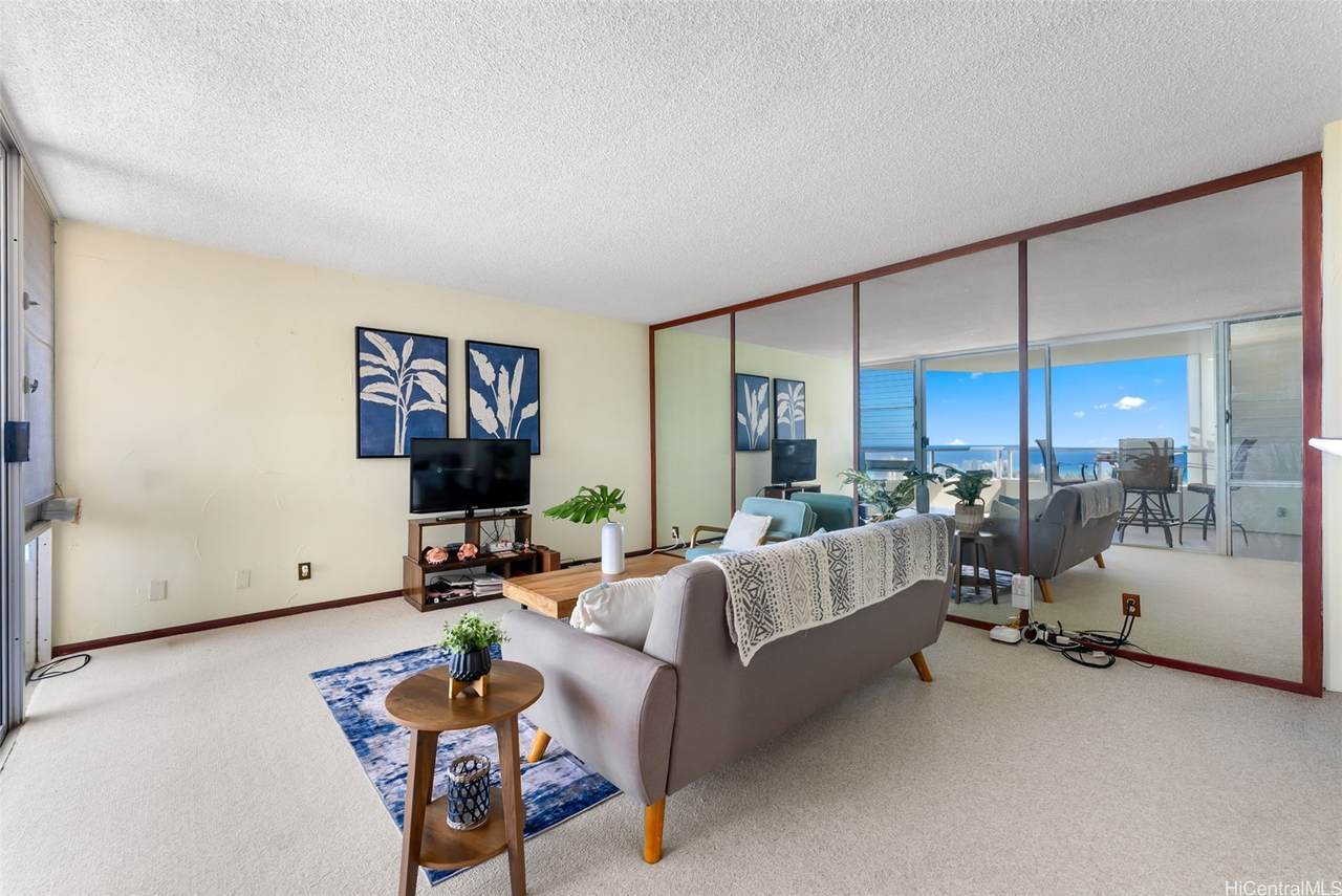 https://bt-photos.global.ssl.fastly.net/honolulu/1280_boomver_1_202604403-2.jpg