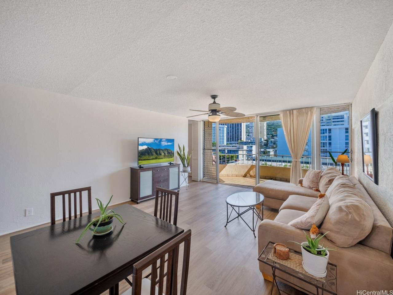 https://bt-photos.global.ssl.fastly.net/honolulu/1280_boomver_1_202604459-2.jpg