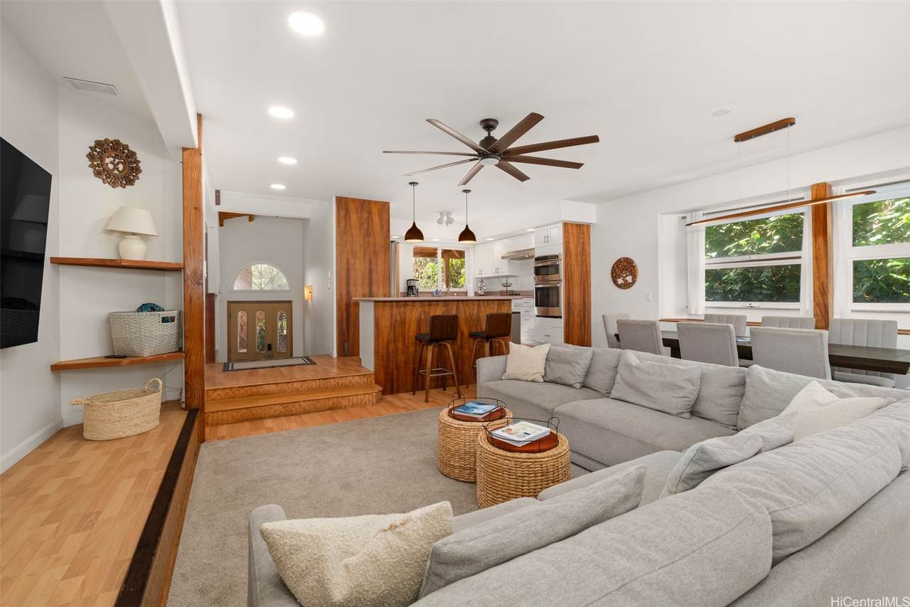 https://bt-photos.global.ssl.fastly.net/honolulu/1280_boomver_1_202604580-2.jpg