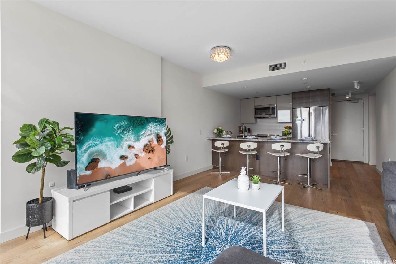 https://bt-photos.global.ssl.fastly.net/honolulu/1280_boomver_1_202604585-2.jpg