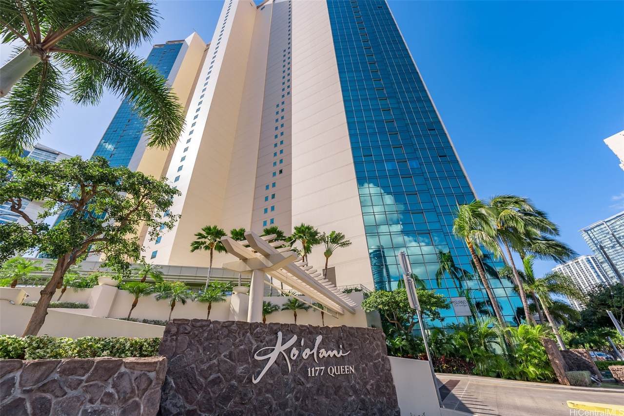 1177 Queen Street - Photo 1