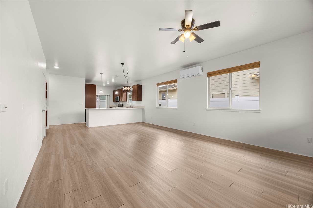 https://bt-photos.global.ssl.fastly.net/honolulu/1280_boomver_1_202604887-2.jpg
