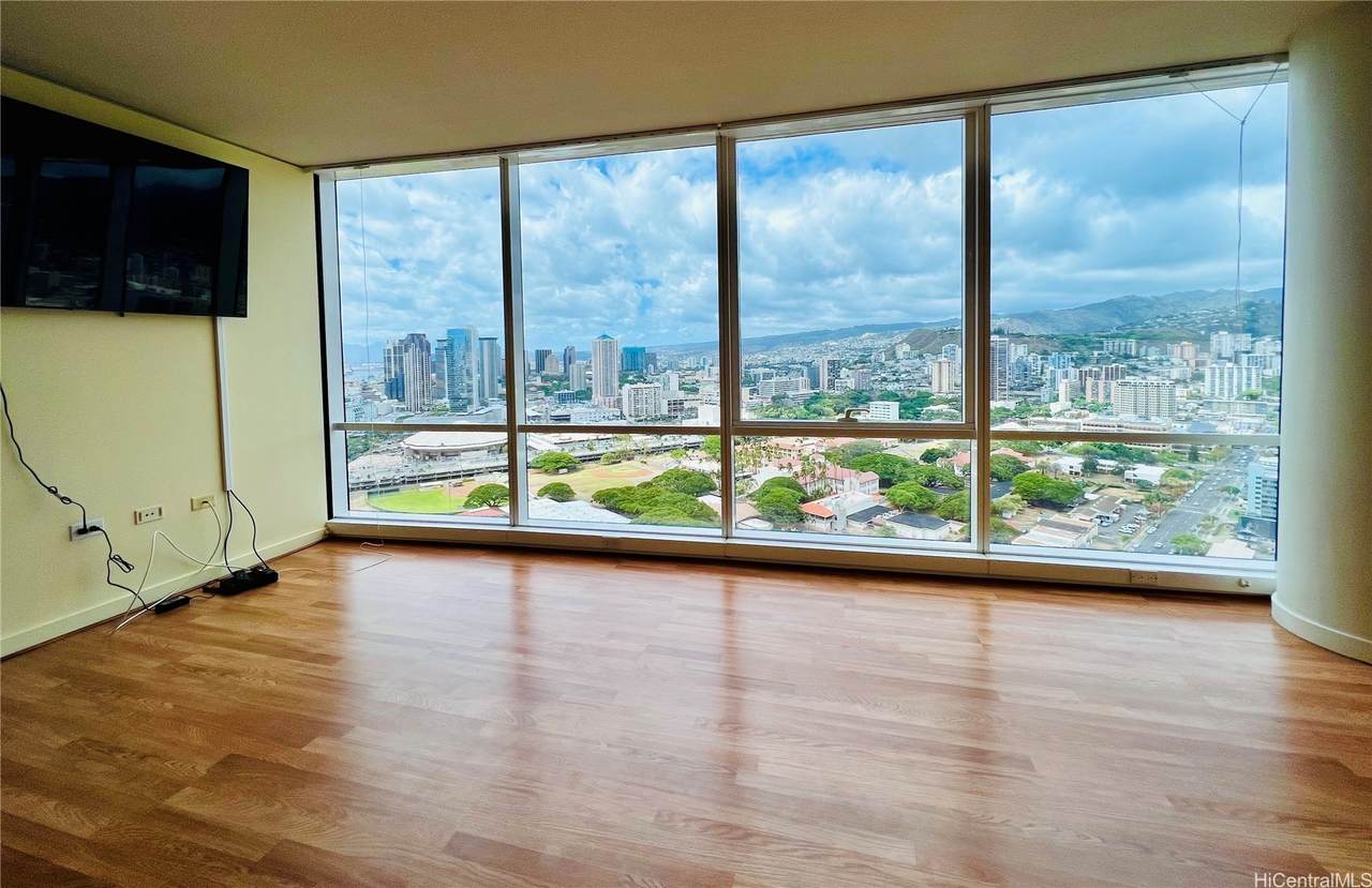 https://bt-photos.global.ssl.fastly.net/honolulu/1280_boomver_1_202604904-2.jpg