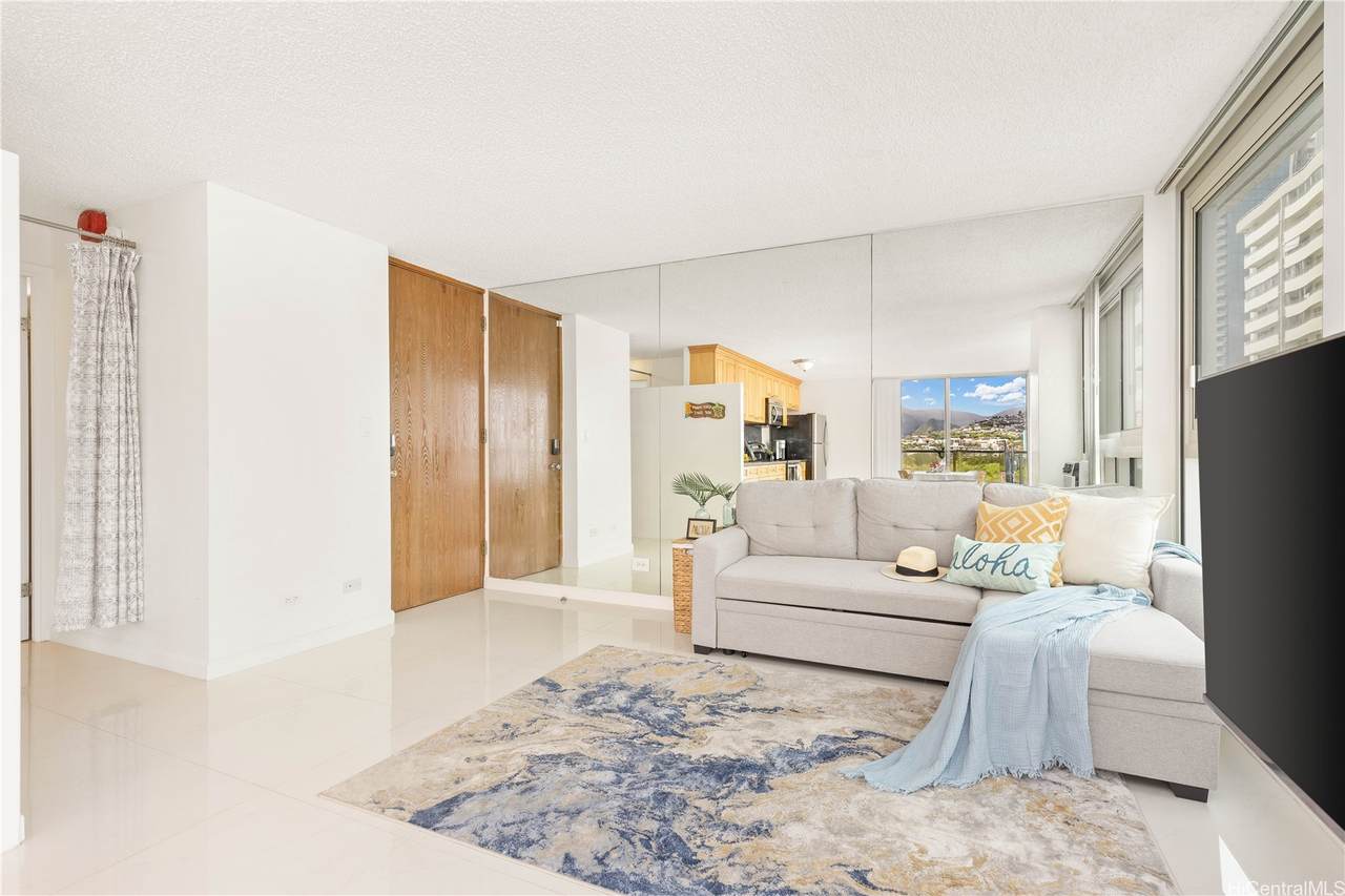 https://bt-photos.global.ssl.fastly.net/honolulu/1280_boomver_1_202605056-2.jpg