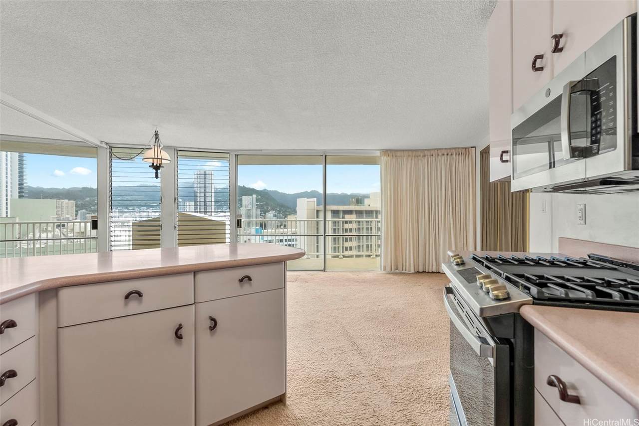 https://bt-photos.global.ssl.fastly.net/honolulu/1280_boomver_1_202605115-2.jpg