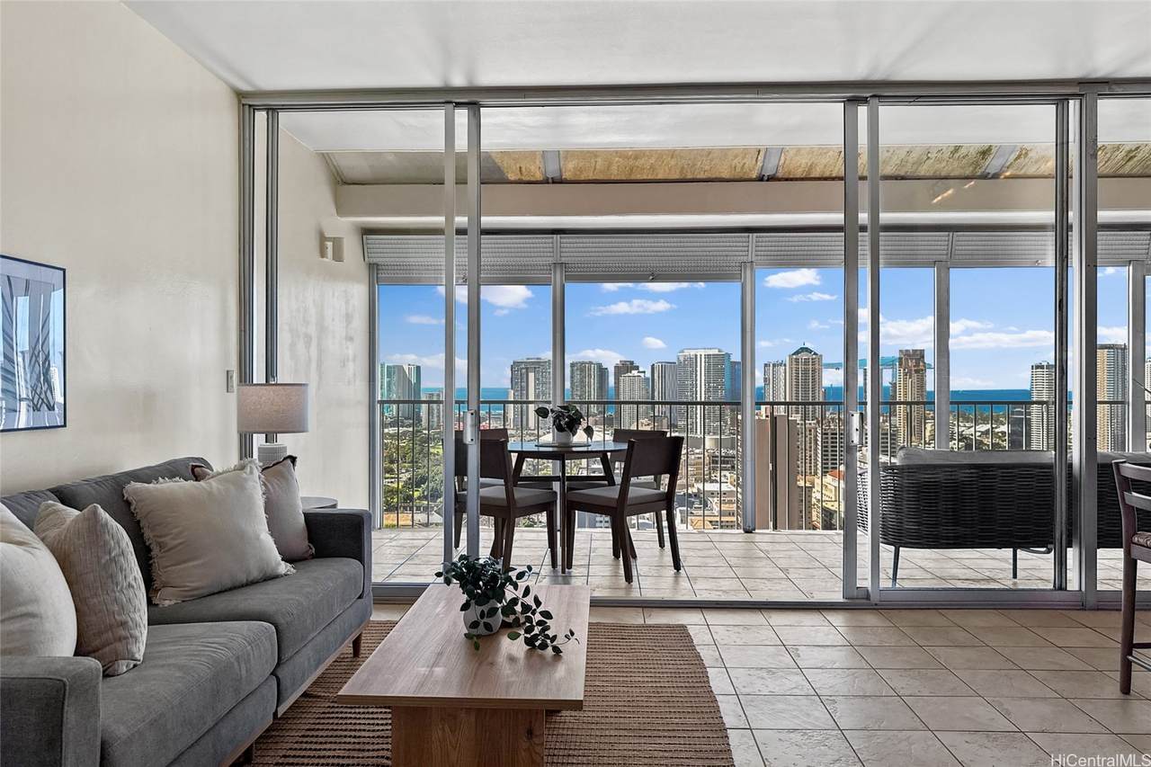 https://bt-photos.global.ssl.fastly.net/honolulu/1280_boomver_1_202605329-2.jpg