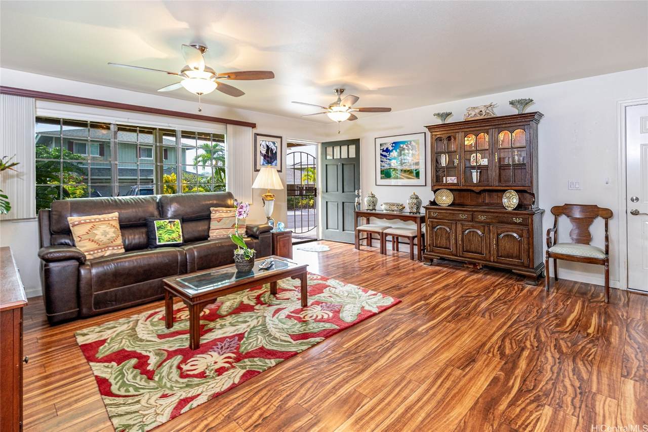 https://bt-photos.global.ssl.fastly.net/honolulu/1280_boomver_1_202605347-2.jpg