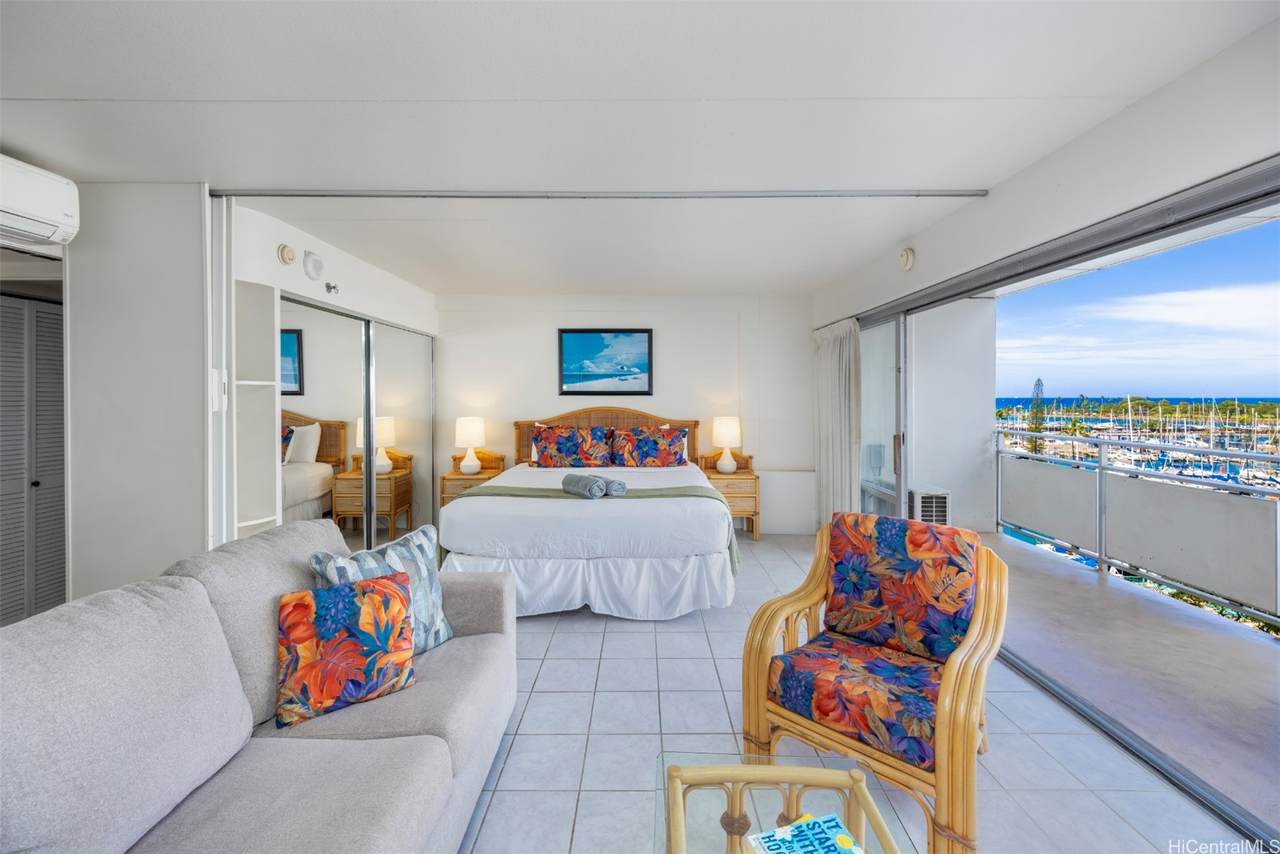 https://bt-photos.global.ssl.fastly.net/honolulu/1280_boomver_1_202605373-2.jpg