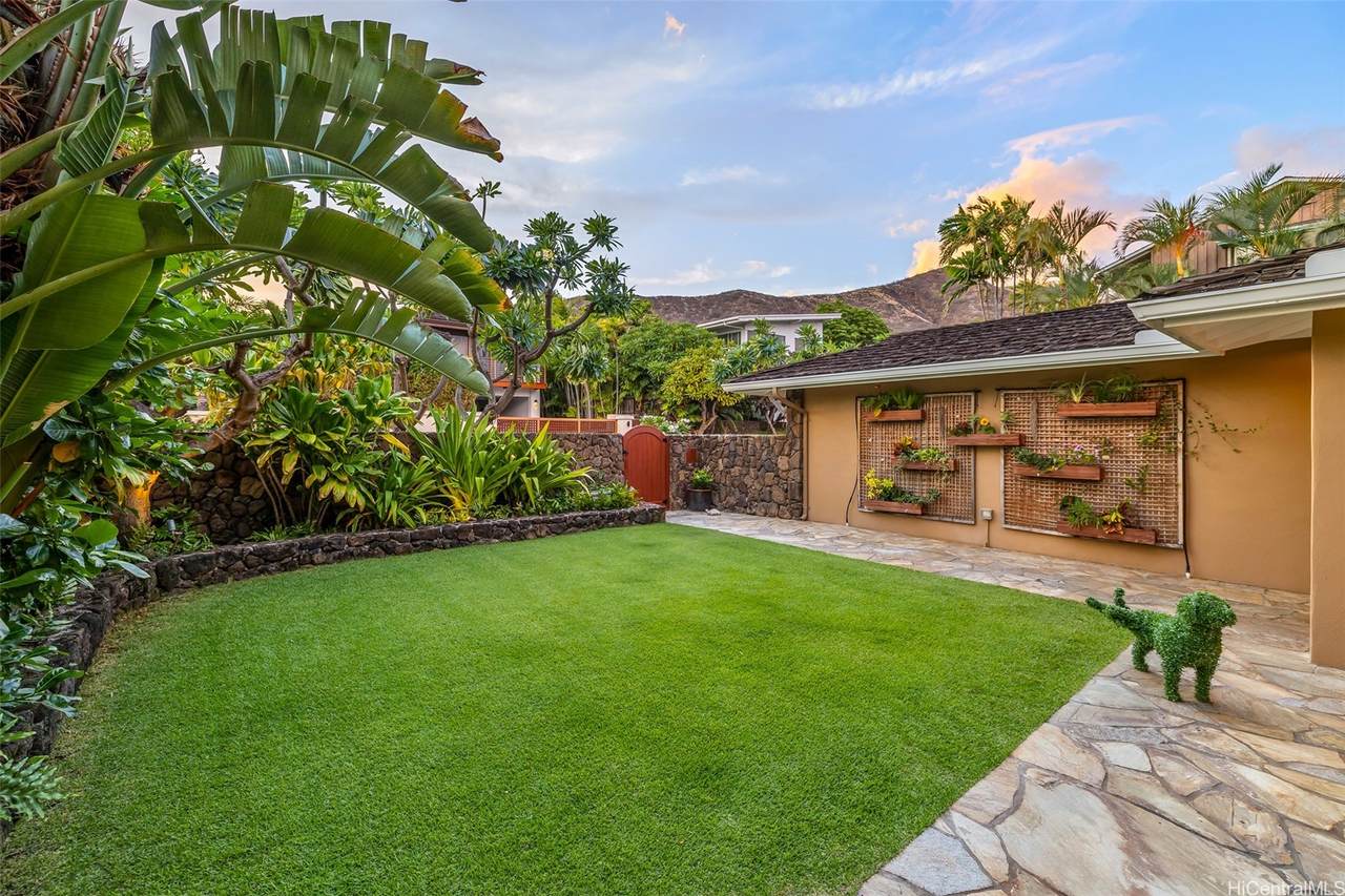 https://bt-photos.global.ssl.fastly.net/honolulu/1280_boomver_1_202605403-2.jpg