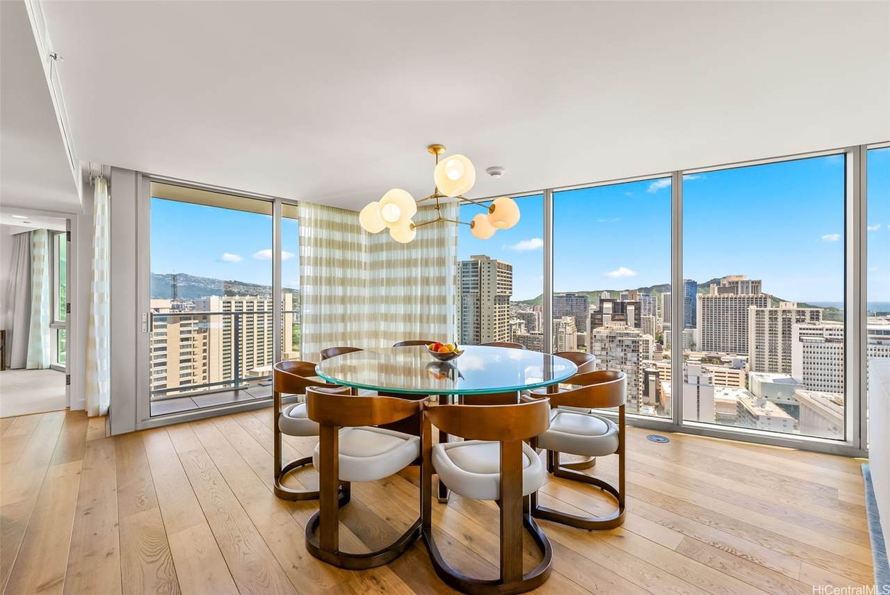 https://bt-photos.global.ssl.fastly.net/honolulu/1280_boomver_1_202605477-2.jpg
