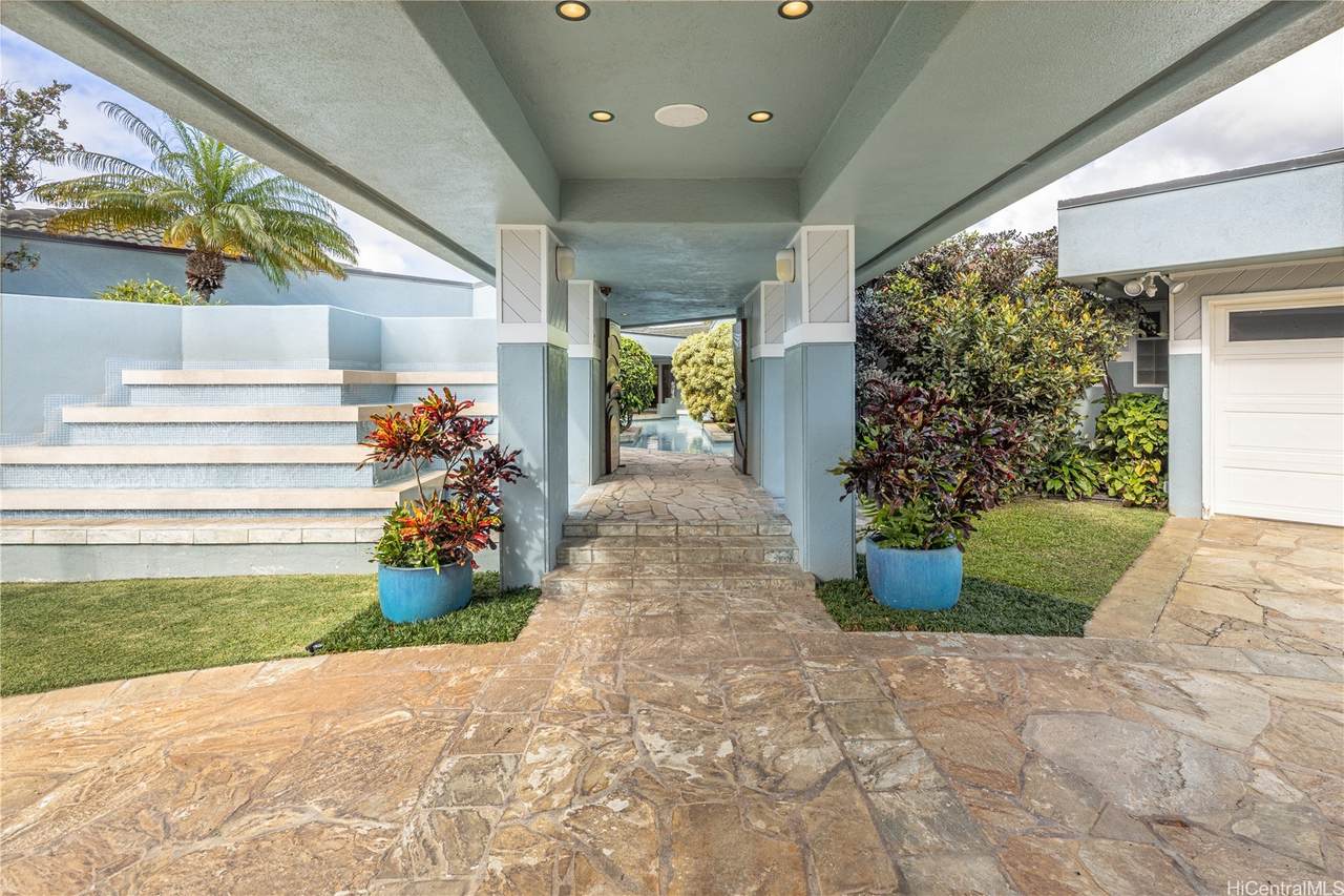https://bt-photos.global.ssl.fastly.net/honolulu/1280_boomver_1_202605503-2.jpg
