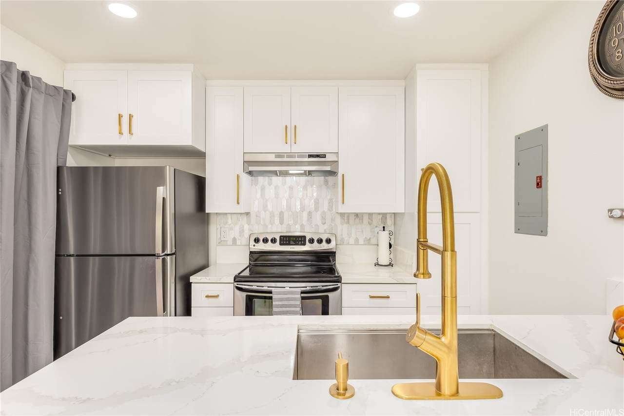 94-1092 Paawalu Street - Photo 1