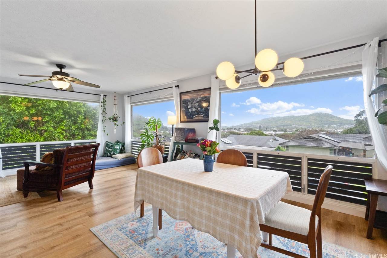 https://bt-photos.global.ssl.fastly.net/honolulu/1280_boomver_1_202605660-2.jpg