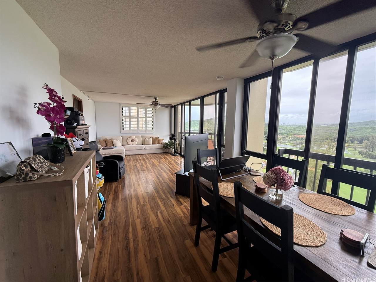https://bt-photos.global.ssl.fastly.net/honolulu/1280_boomver_1_202605696-2.jpg