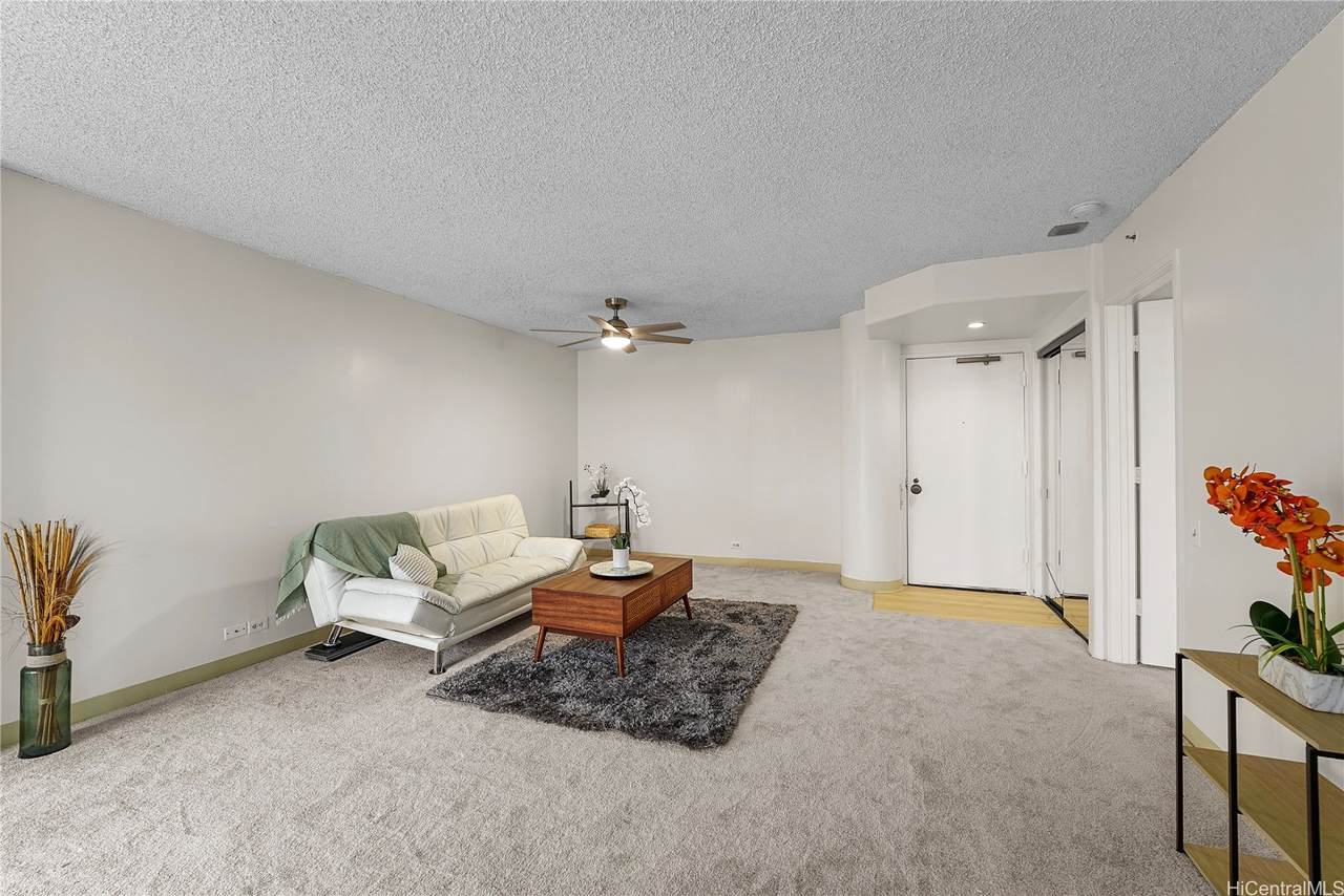 https://bt-photos.global.ssl.fastly.net/honolulu/1280_boomver_1_202605751-2.jpg