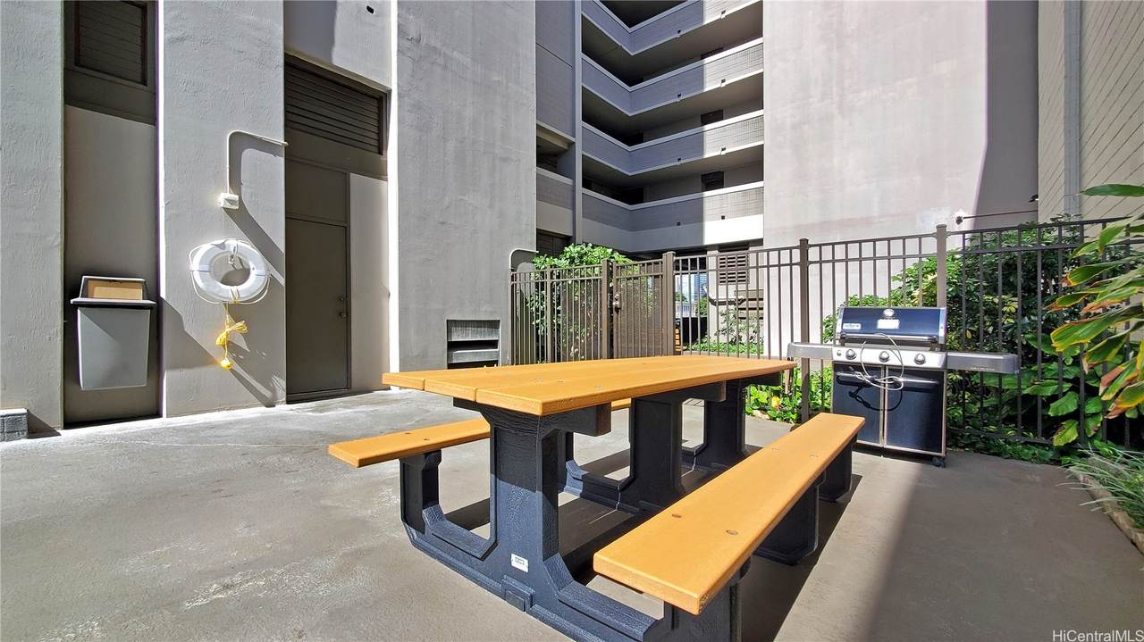 https://bt-photos.global.ssl.fastly.net/honolulu/1280_boomver_1_202605754-2.jpg