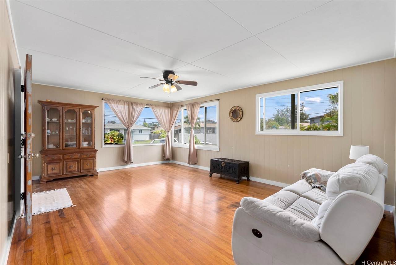 https://bt-photos.global.ssl.fastly.net/honolulu/1280_boomver_1_202605884-2.jpg