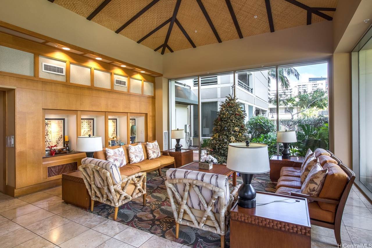 https://bt-photos.global.ssl.fastly.net/honolulu/1280_boomver_1_202605892-2.jpg