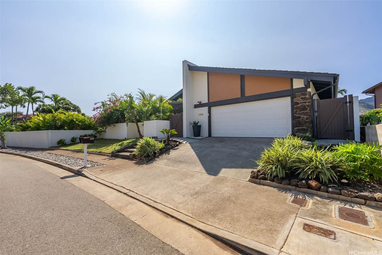 https://bt-photos.global.ssl.fastly.net/honolulu/1280_boomver_1_202605898-2.jpg