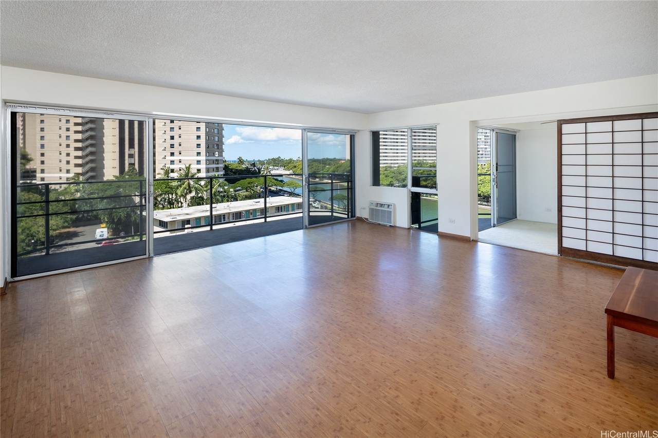 1645 Ala Wai Boulevard - Photo 1