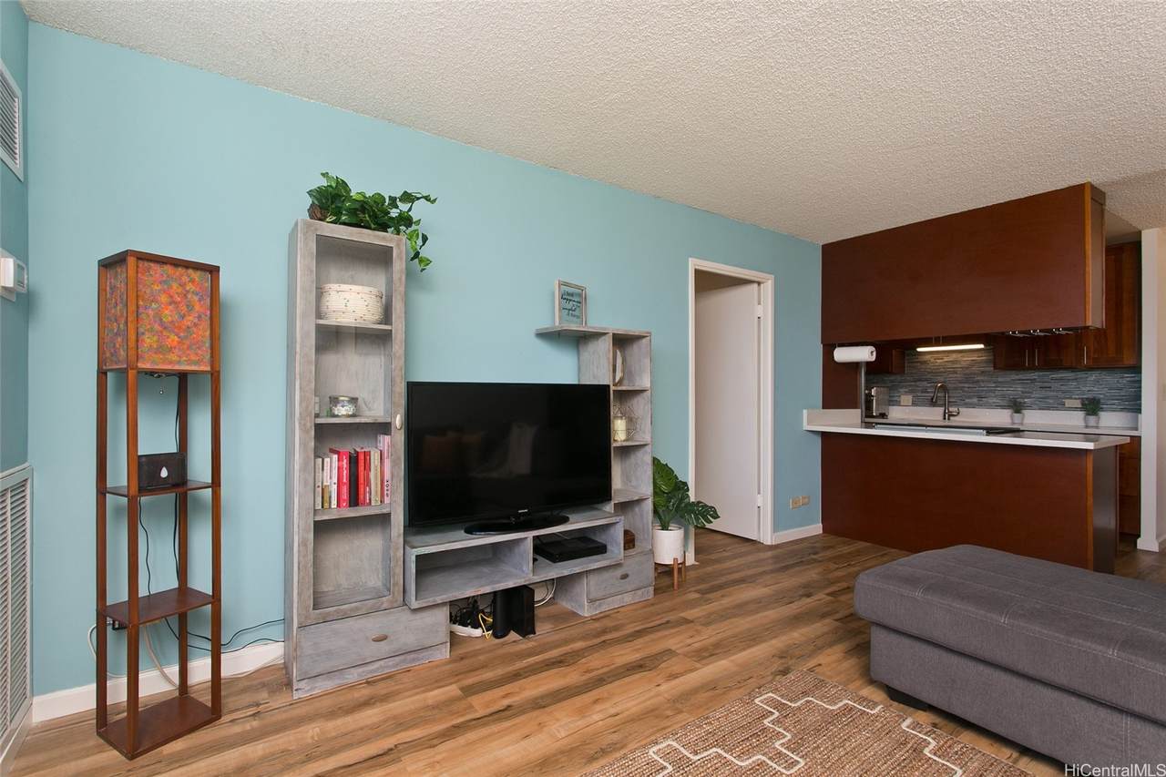https://bt-photos.global.ssl.fastly.net/honolulu/1280_boomver_1_202606507-2.jpg