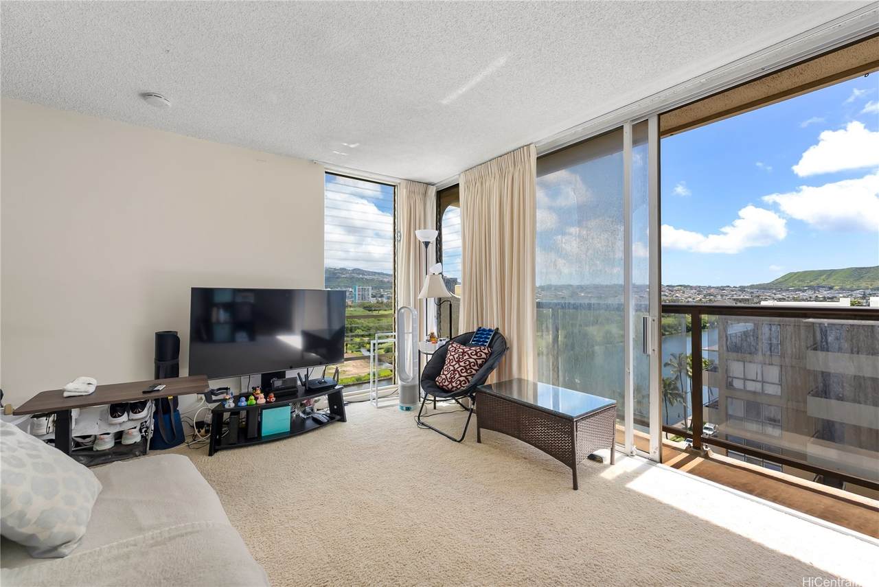 https://bt-photos.global.ssl.fastly.net/honolulu/1280_boomver_1_202606556-2.jpg