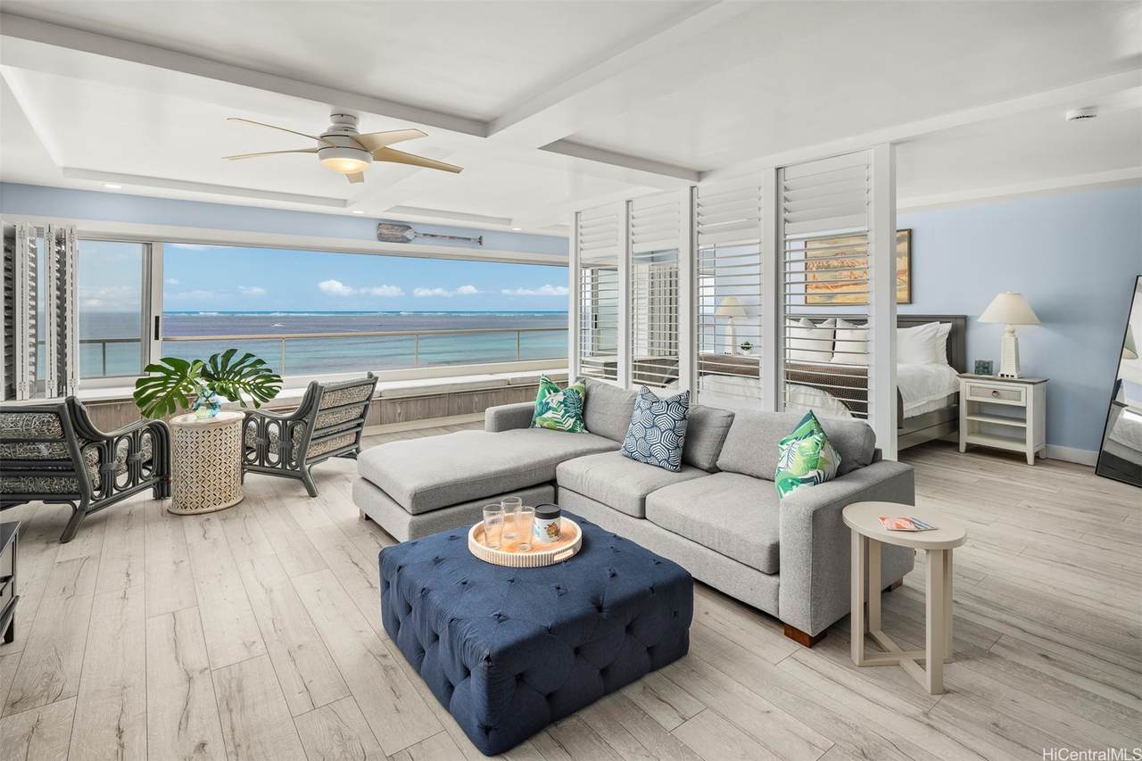 2895 Kalakaua Avenue - Photo 1