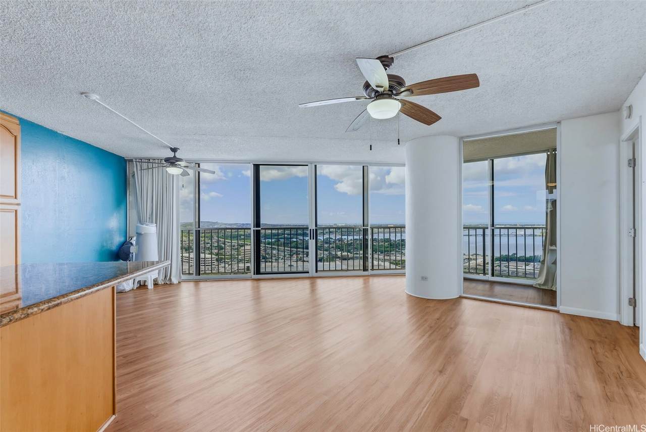 https://bt-photos.global.ssl.fastly.net/honolulu/1280_boomver_1_202606731-2.jpg