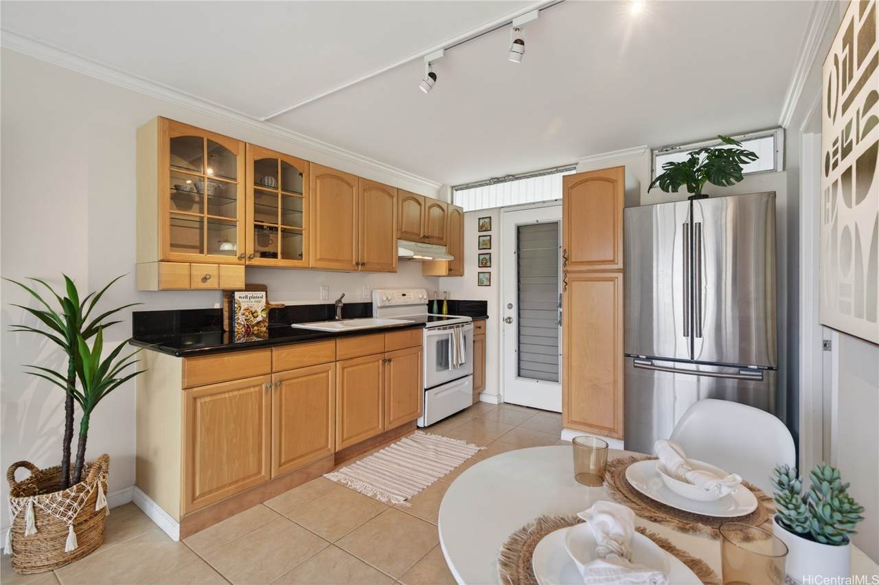 https://bt-photos.global.ssl.fastly.net/honolulu/1280_boomver_1_202606815-2.jpg
