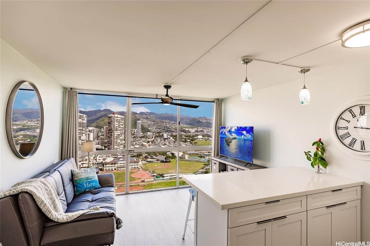 https://bt-photos.global.ssl.fastly.net/honolulu/1280_boomver_1_202606850-2.jpg