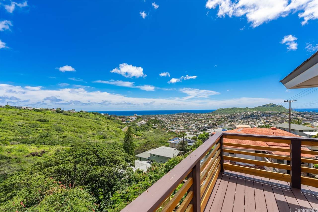 https://bt-photos.global.ssl.fastly.net/honolulu/1280_boomver_1_202606856-2.jpg