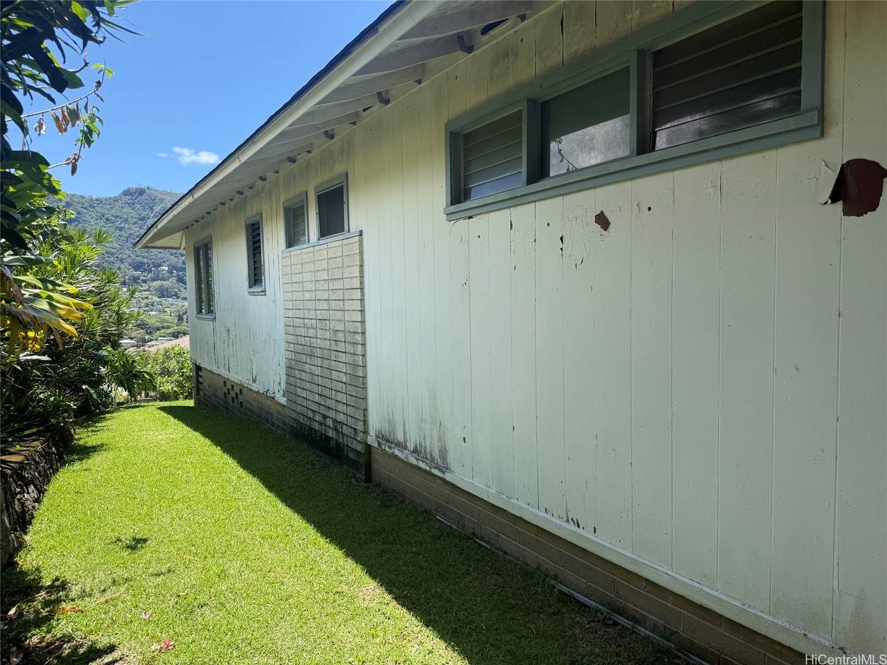 https://bt-photos.global.ssl.fastly.net/honolulu/1280_boomver_1_202606913-2.jpg