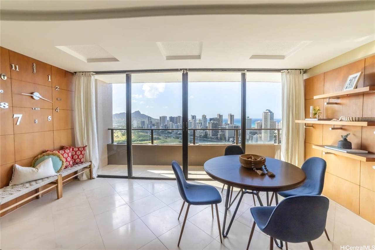 583 Kamoku Street - Photo 1