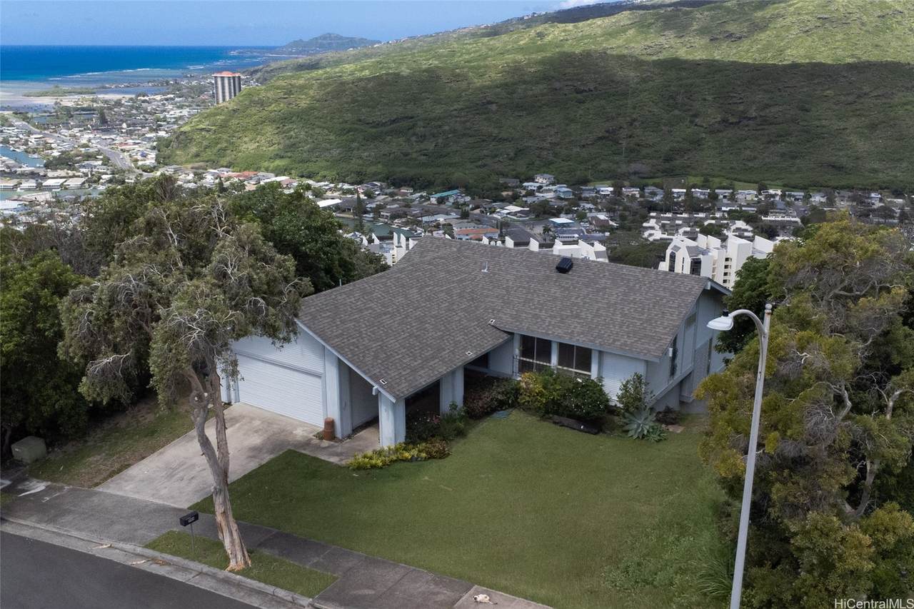 944 Kaahue Street - Photo 1