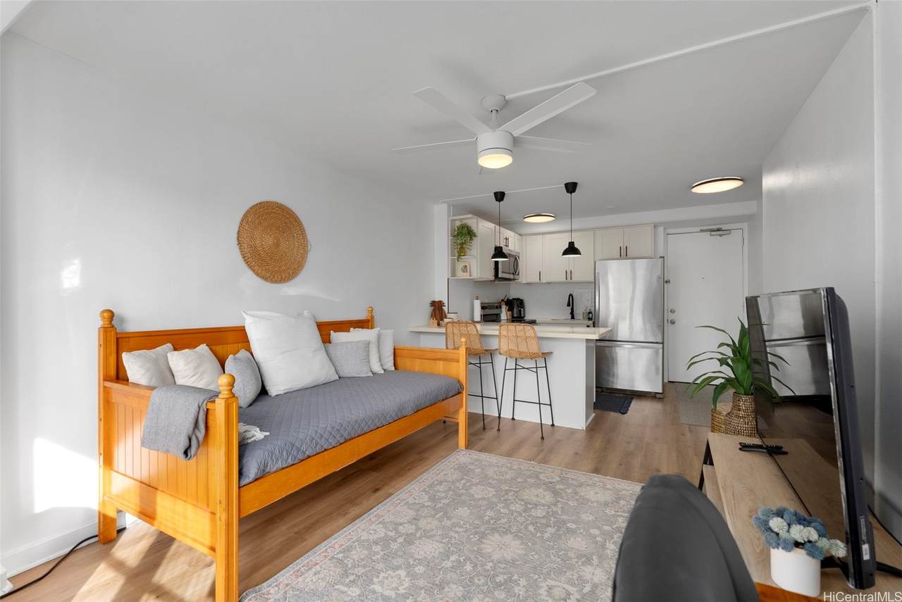 445 Kaiolu Street - Photo 1