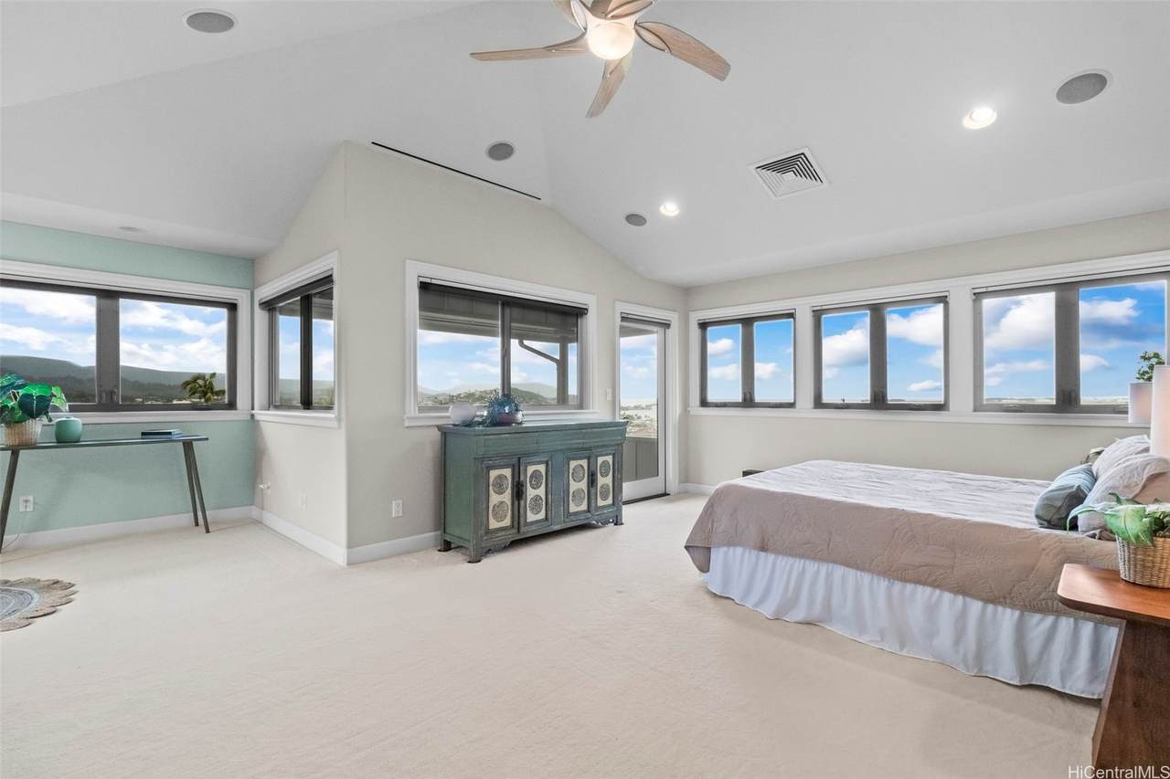https://bt-photos.global.ssl.fastly.net/honolulu/1280_boomver_1_202607310-9.jpg