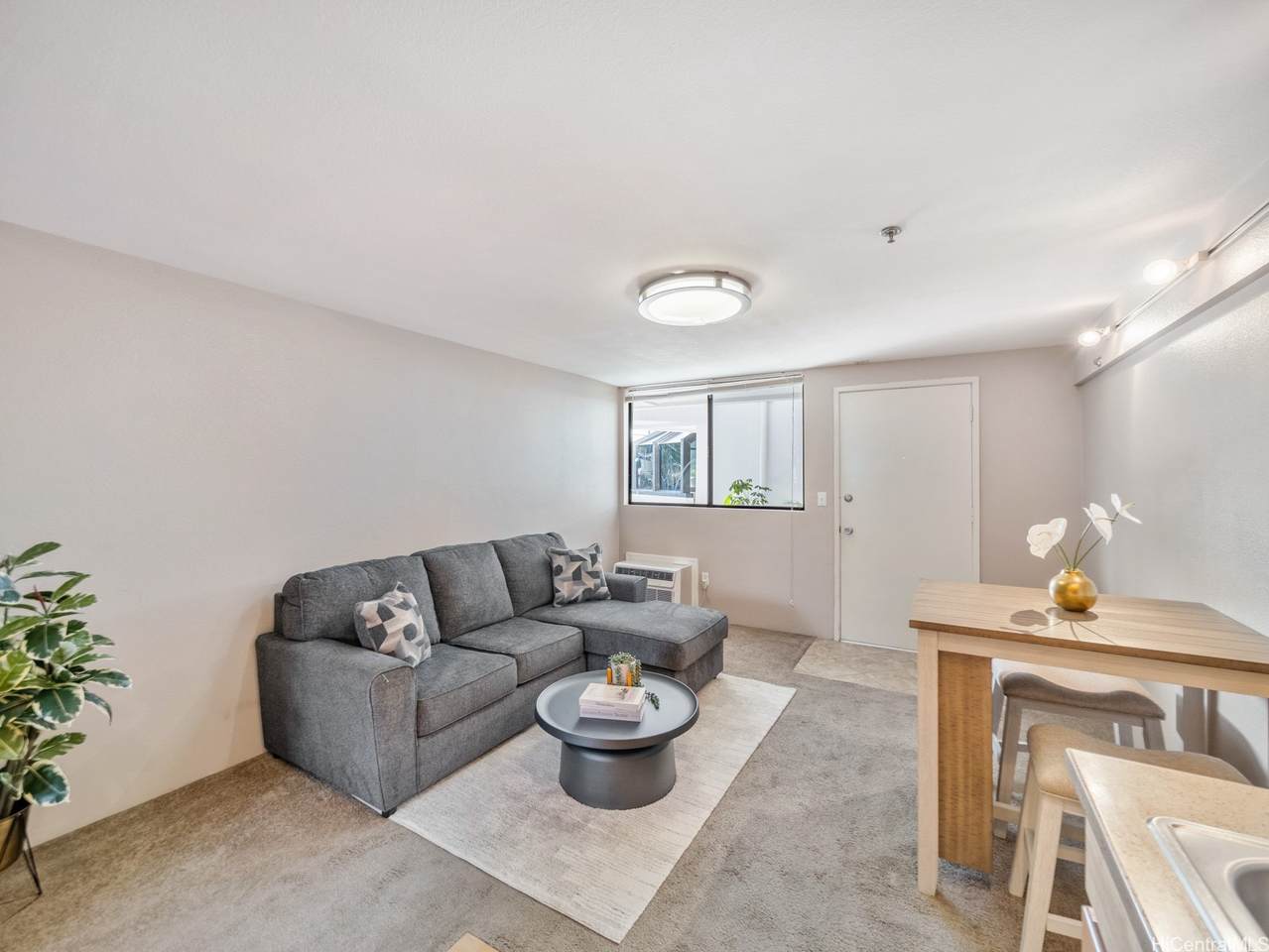 2860 Waialae Avenue - Photo 1