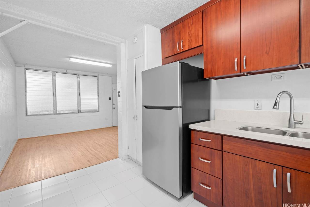 https://bt-photos.global.ssl.fastly.net/honolulu/1280_boomver_1_202607524-2.jpg